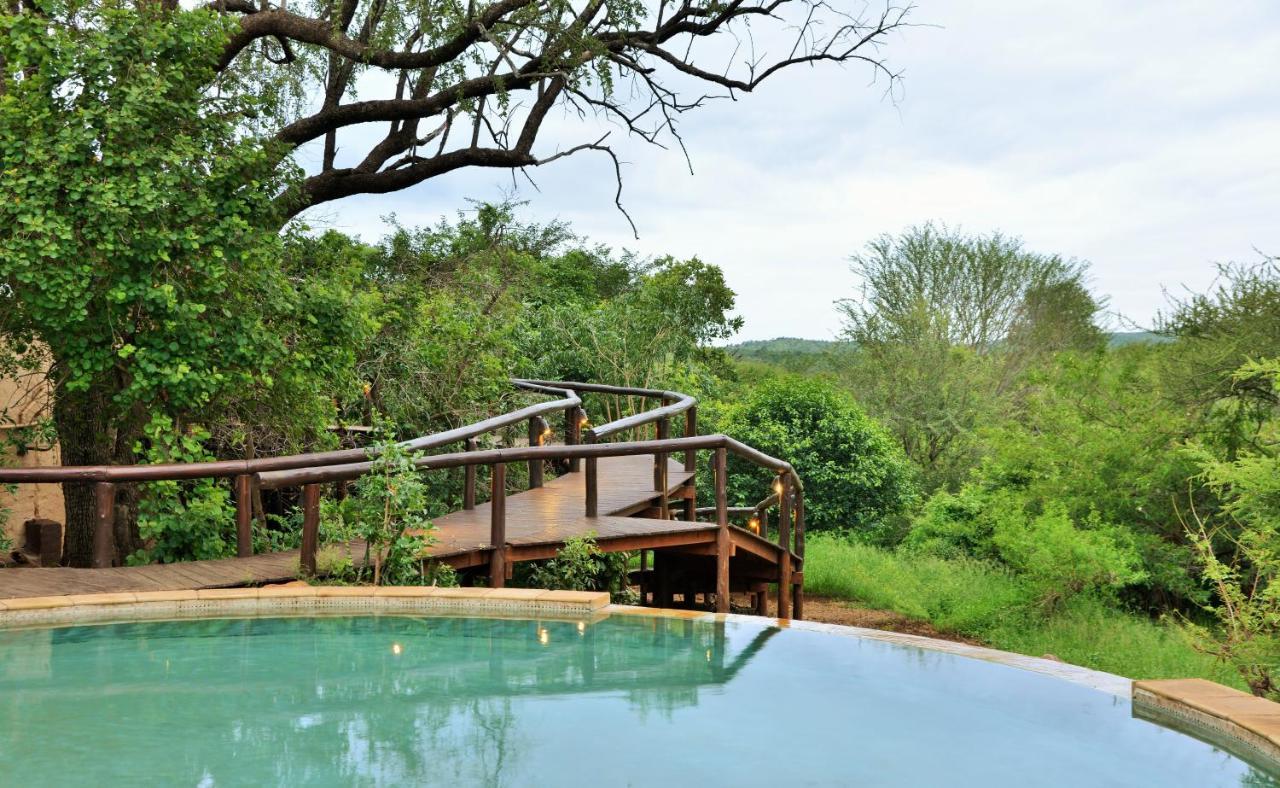 Shishangeni By Bon Hotels, Kruger National Park Komatipoort Exteriör bild